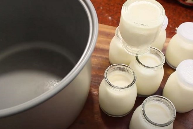 Cách làm sữa chua nếp cẩm bằng nồi cơm điện 1